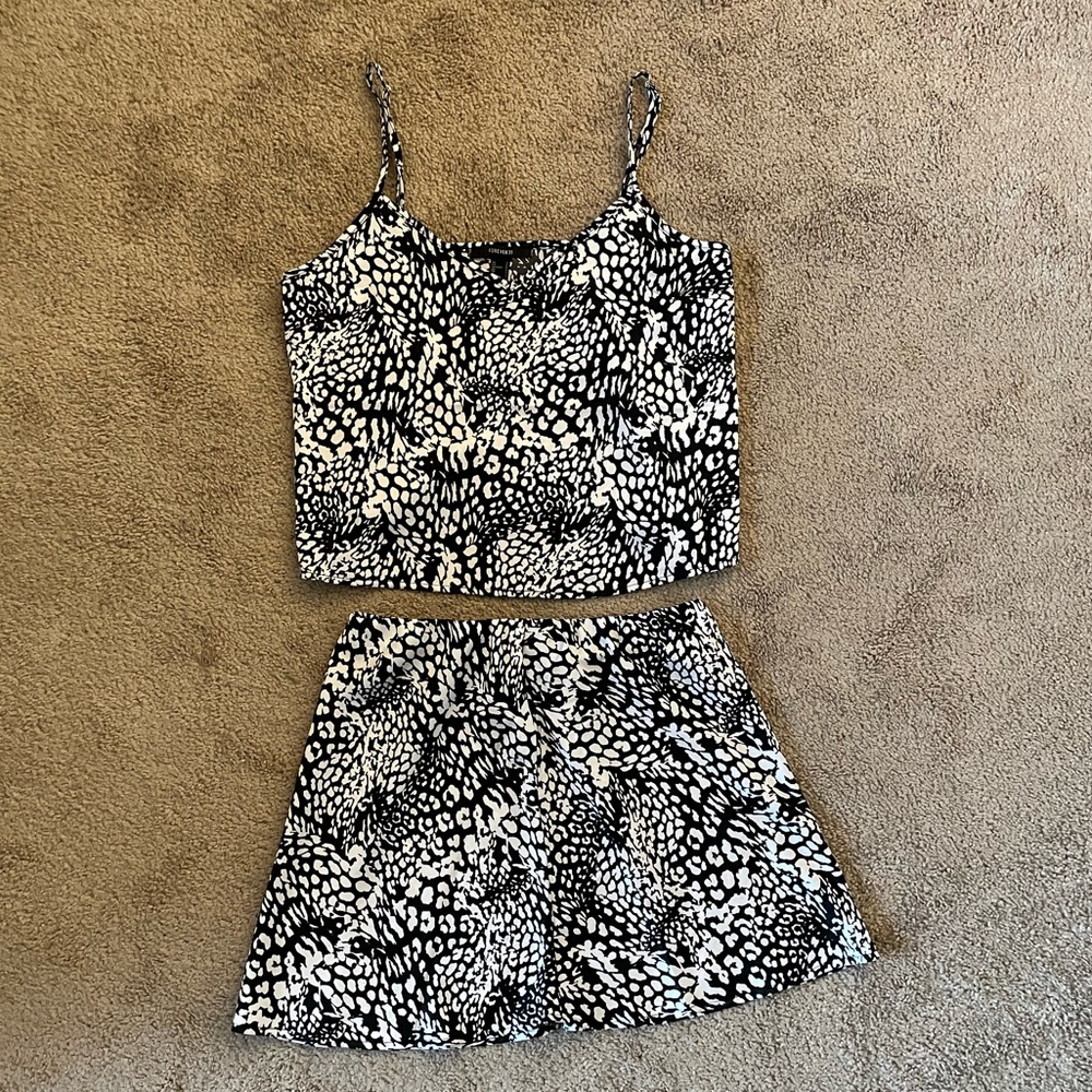Forever 21 two piece skirt tank top set